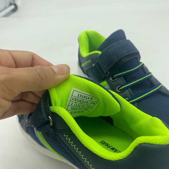Boys shoes, navy blue and green snickers - Picture 6 of 8